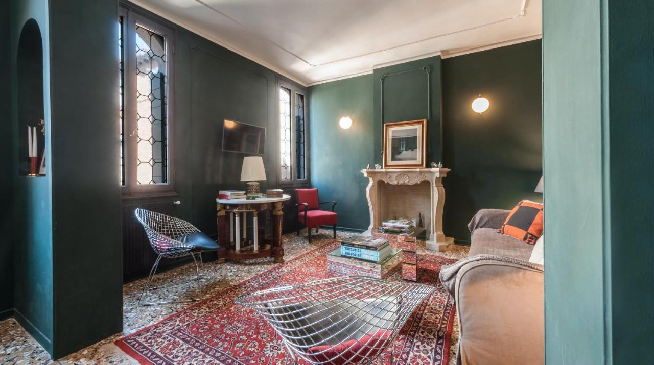 Stylish Renovated In The Heart Of The City * Venecia